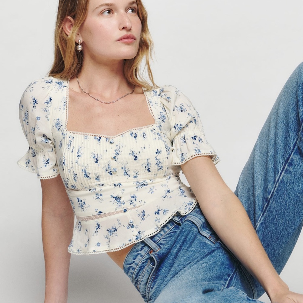 Reformation Daphne Top in Orlaya